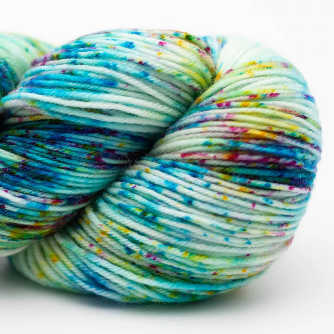 Safari Soul - Sockenwolle handgefärbt - Azurro sunny rain forest speckled chaotic